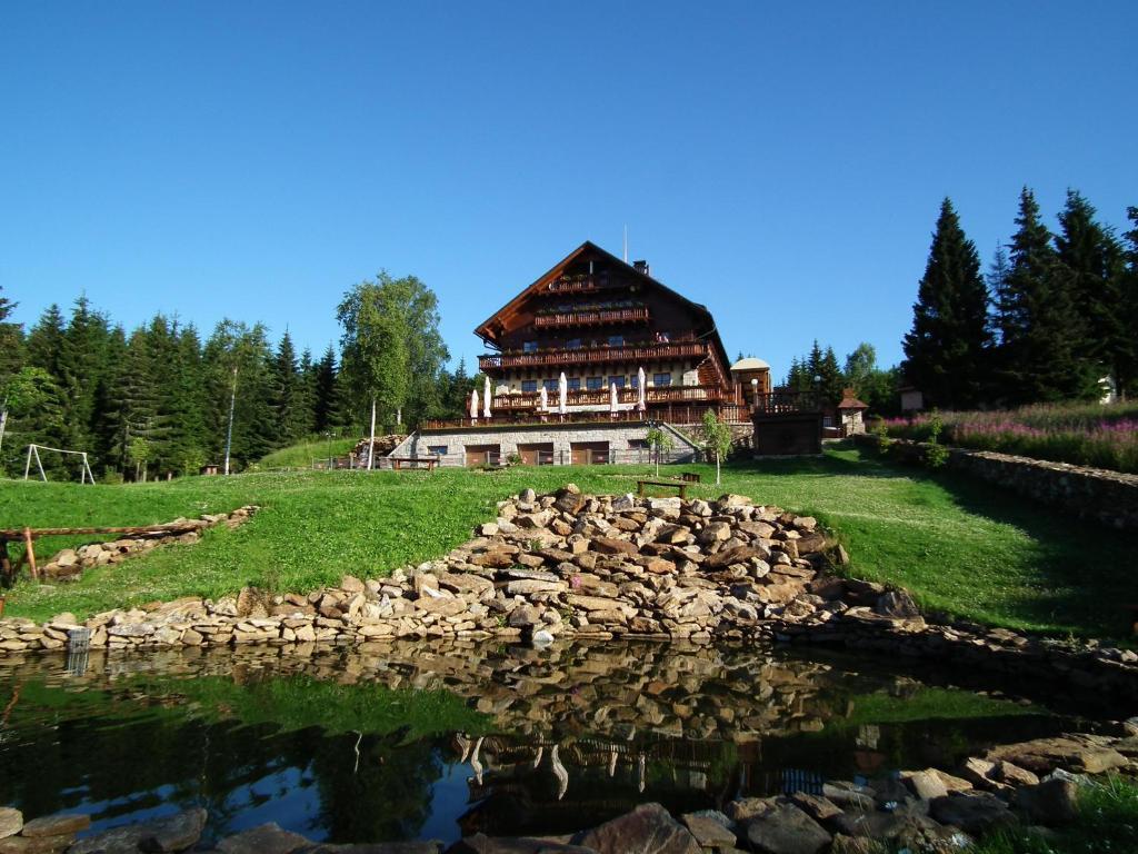 Hotel Alpska Vyhlidka Kvilda Exteriér fotografie